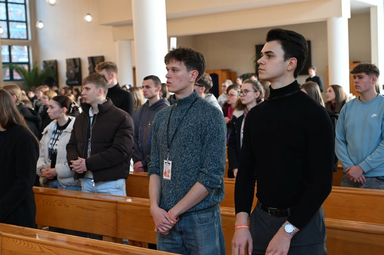 Msza św. z okazji Światowego Dnia Młodzieży