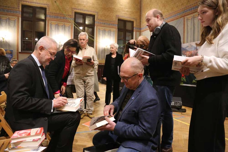 Premiera 7. tomu "Dziejów Polski"