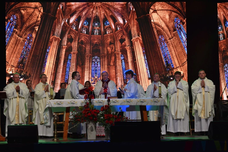 ŚDM w Tarnowie - spotkanie w Arenie Jaskółka