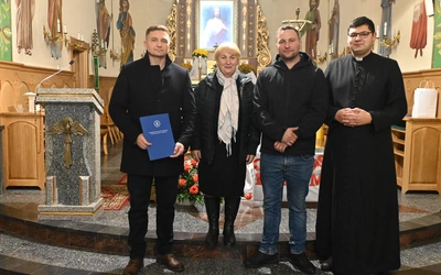 Górale oddają drogocenny płyn