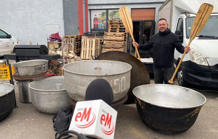 Wolontariusze fundacji "Wolne Miejsce" polecieli do Strefy Gazy