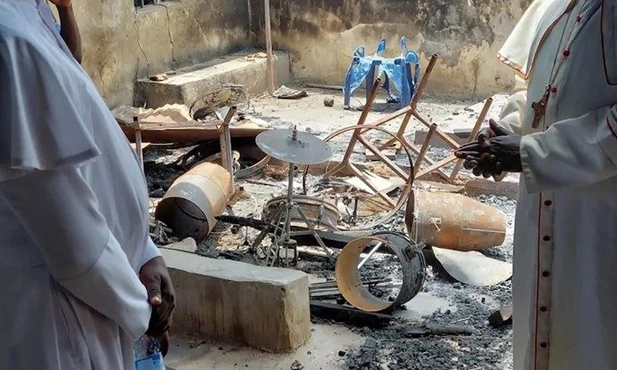 Muzułmańska Rada Starszych potępia porwanie chrześcijan ze szkoły w Nigerii