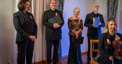 Koncert patriotyczno-zaduszkowy w radomskim skansenie