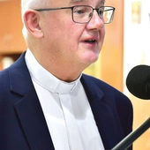 – Był księciem poetów, ale tytuł książęcy dotyczył także administracji świeckiej na terenie Warmii – zauważa ks. Andrzej Kopiczko.