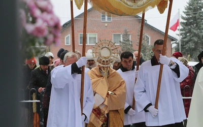  Bp Stułkowski przeniósł Najświętszy Sakrament do „Domu Chleba”. Ogólną intencją tego miejsca jest modlitwa o świętość kapłanów oraz o powołania kapłańskie i zakonne.