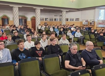 Zajęcia odbywały się w auli Jana Pawła II.