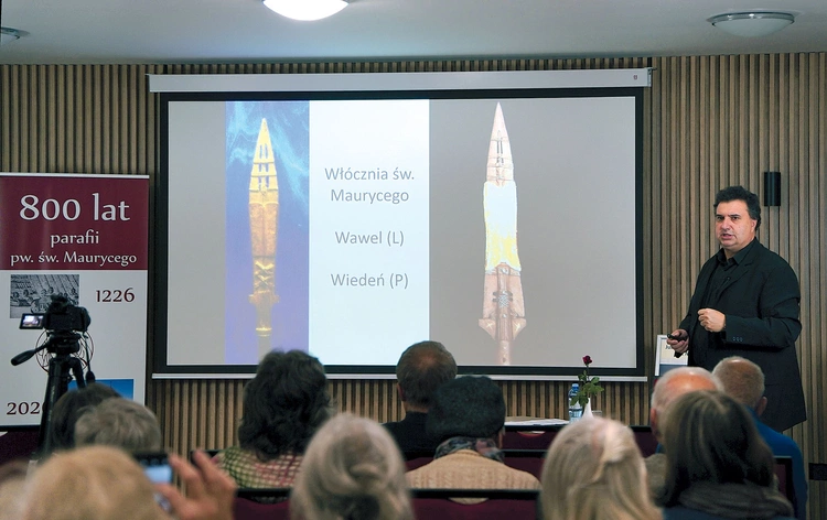 Historyk z Uniwersytetu Wrocławskiego w parafialnym Centrum  Formacji  przy  ul. Traugutta mówił o wrocławskim średniowieczu i początkach tutejszego kościoła.