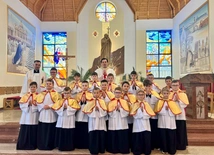 Dziewiętnastu naraz