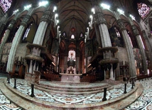 Eucharystia kształtuje Kościół