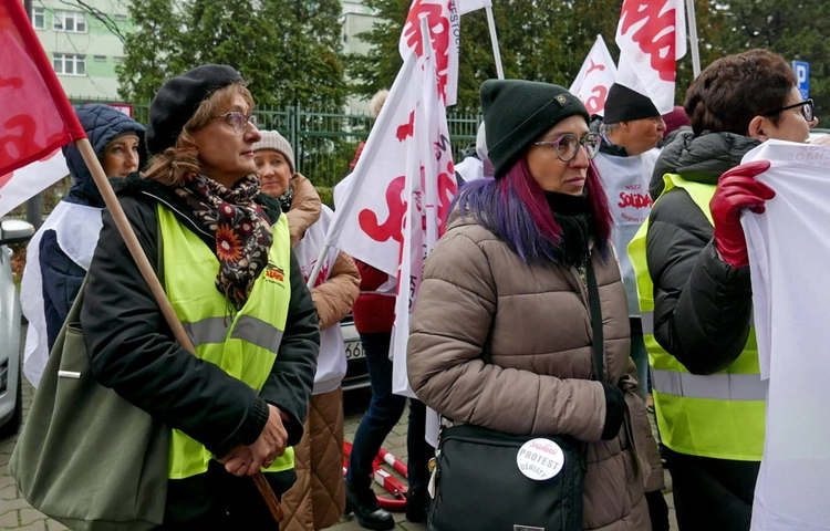 Katowice. Pikieta "Solidarności" przed Śląskim Kuratorium Oświaty