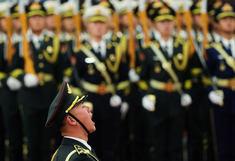 Wojsko chińskie podczas uroczystości w Pekinie