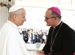 Papieskie pozdrowienie dla uczestników spektaklu "Katedra"