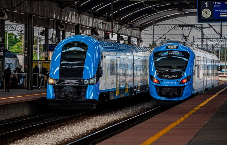 Region. Punktualność pociągów Kolei Śląskich zaburzona przez przebudowę katowickiego węzła kolejowego