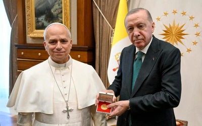 Papież wręczył prezydentowi Turcji medal wizyty apostolskiej