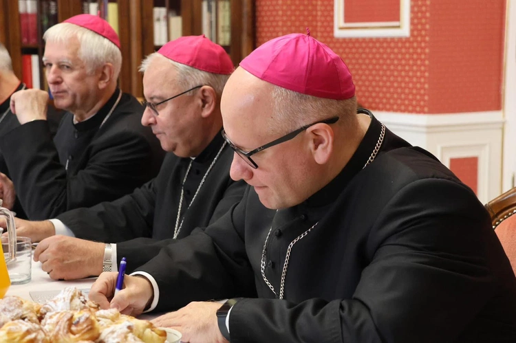 Spotkanie biskupów w Kamieniu Śląskim