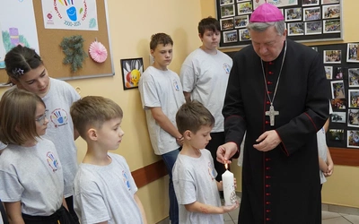 Abp Kupny: Dostrzeżmy w tym świetle ludzi w potrzebie