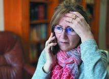 „Urząd” dzwoni w pilnej sprawie? Nie daj się nabrać cyfrowym oszustom podszywającym się pod publiczne instytucje