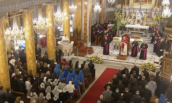 Papież do katolików: w Turcji jest was mało, nie traćcie nadziei