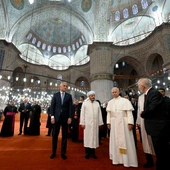 Wizyta Leona XIV w Błękitnym Meczecie Sułtana Ahmeda