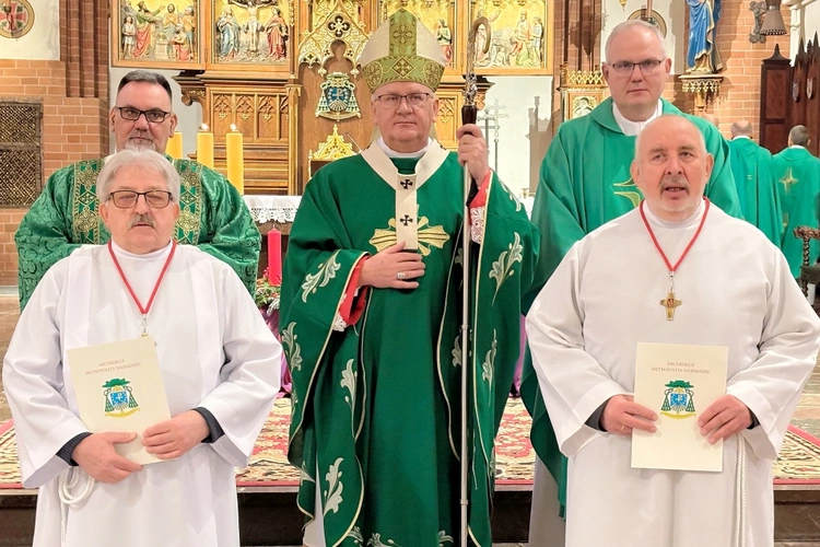 Błogosławieństwo szafarzy nadzwyczajnych Komunii św.