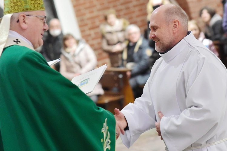 Błogosławieństwo szafarzy nadzwyczajnych Komunii św.