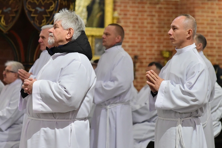 Błogosławieństwo szafarzy nadzwyczajnych Komunii św.
