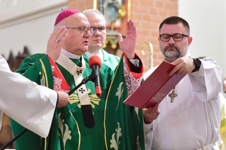 Błogosławieństwo szafarzy nadzwyczajnych Komunii św.