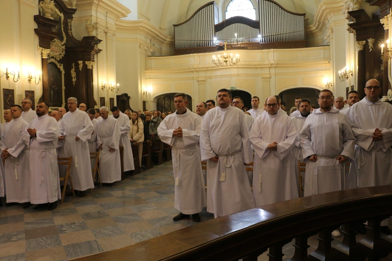 Płock. Ustanowienie nadzwyczajnych szafarzy Komunii św.