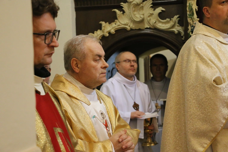 Płock. Ustanowienie nadzwyczajnych szafarzy Komunii św.