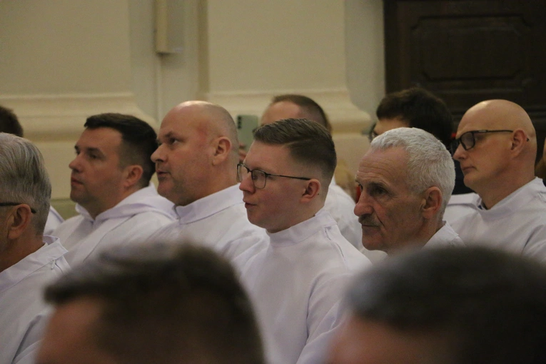 Płock. Ustanowienie nadzwyczajnych szafarzy Komunii św.