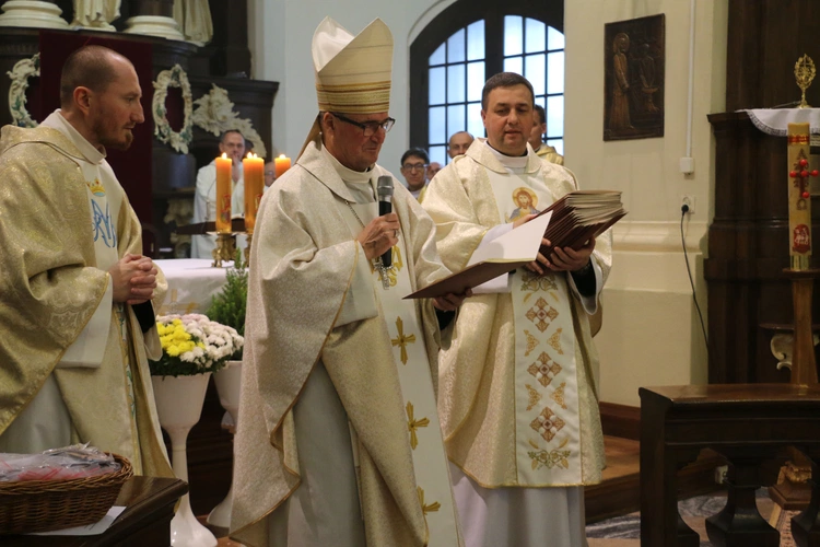 Płock. Ustanowienie nadzwyczajnych szafarzy Komunii św.