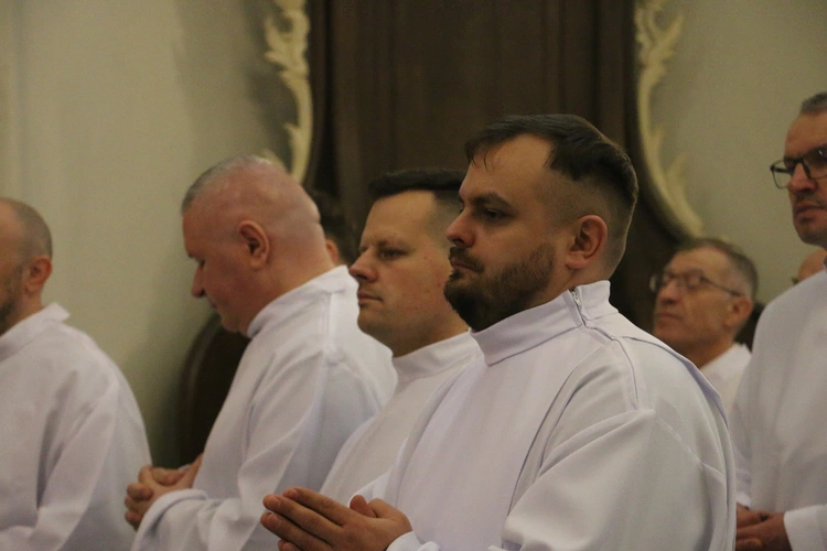 Płock. Ustanowienie nadzwyczajnych szafarzy Komunii św.