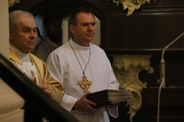 Płock. Ustanowienie nadzwyczajnych szafarzy Komunii św.