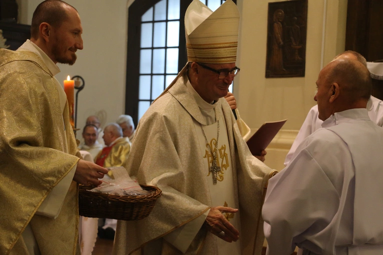 Płock. Ustanowienie nadzwyczajnych szafarzy Komunii św.