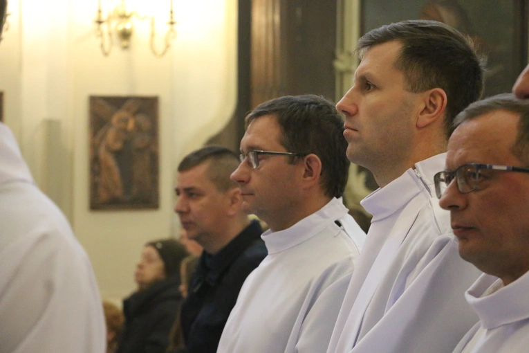 Płock. Ustanowienie nadzwyczajnych szafarzy Komunii św.