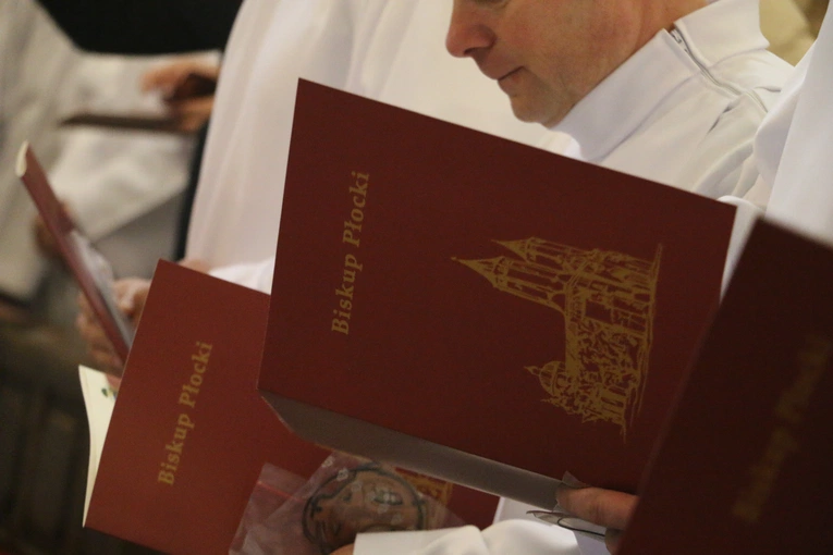 Płock. Ustanowienie nadzwyczajnych szafarzy Komunii św.