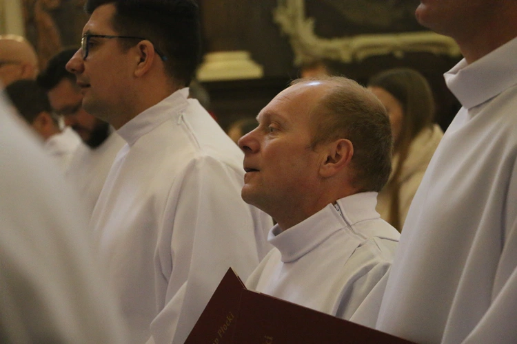 Płock. Ustanowienie nadzwyczajnych szafarzy Komunii św.