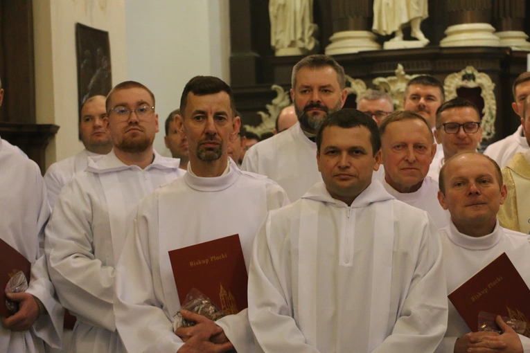 Płock. Ustanowienie nadzwyczajnych szafarzy Komunii św.