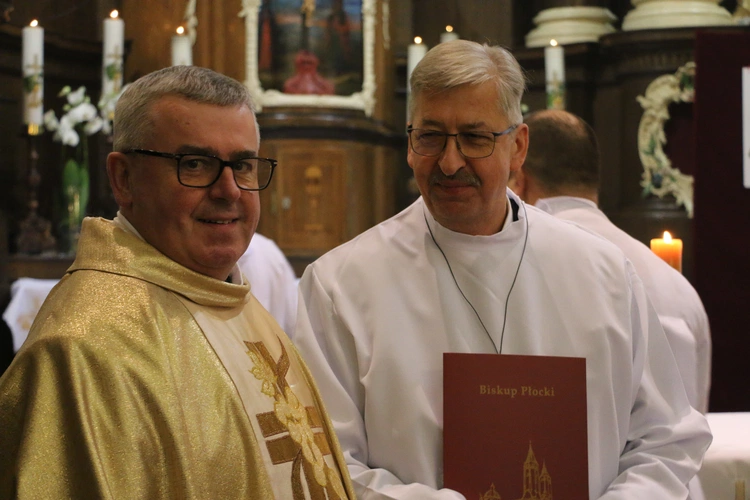 Płock. Ustanowienie nadzwyczajnych szafarzy Komunii św.