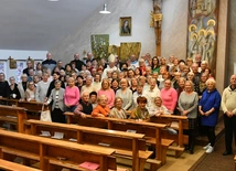 U Pani Cierpliwie Słuchającej nabierają sił do pomocy ludziom w potrzebie