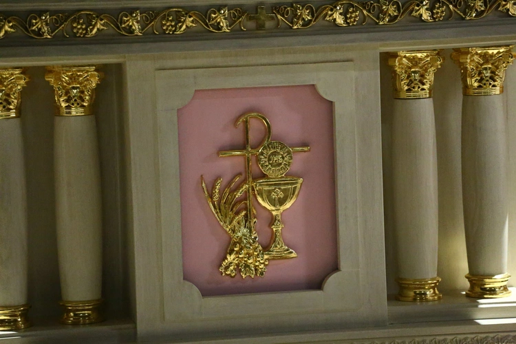 Nowy ołtarz w Polnej