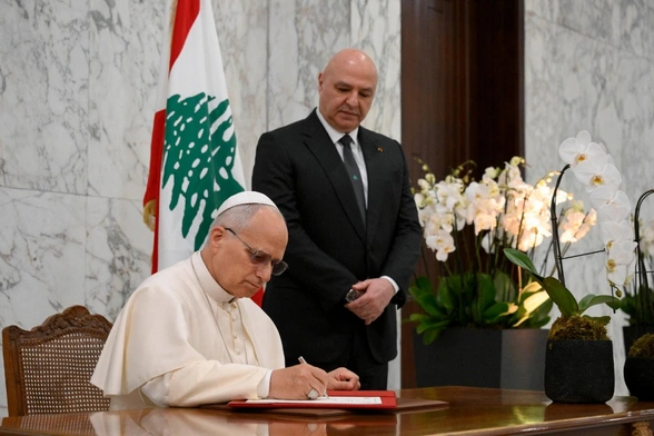 Leon XIV z prezydentem LIbanu, Josephem Aounem