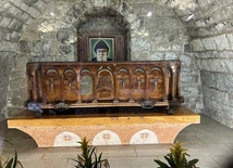 Grób św. Szarbela