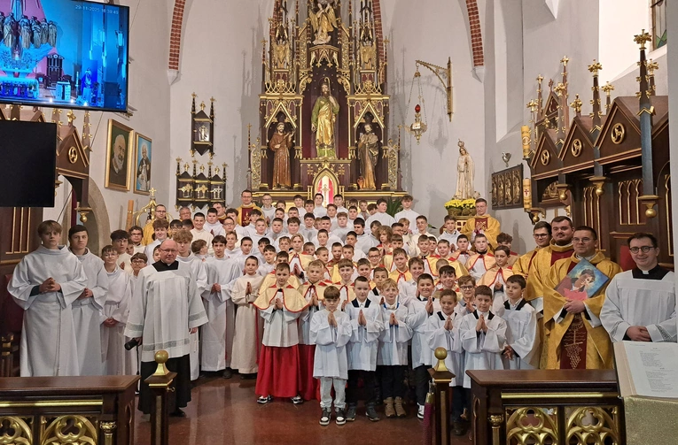 Brzesko. Błogosławieństwo lektorów i pielgrzymka LSO dekanatu brzeskiego