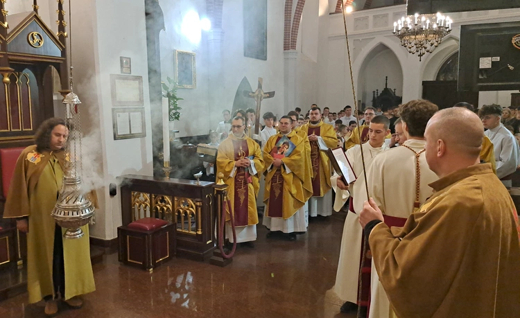 Brzesko. Błogosławieństwo lektorów i pielgrzymka LSO dekanatu brzeskiego