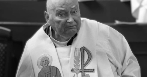 Zmarł ks. Tadeusz Romanek
