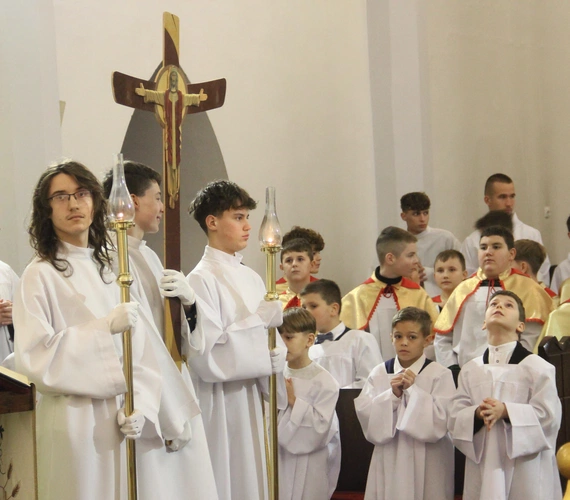 Brzesko. Błogosławieństwo lektorów i pielgrzymka LSO dekanatu brzeskiego