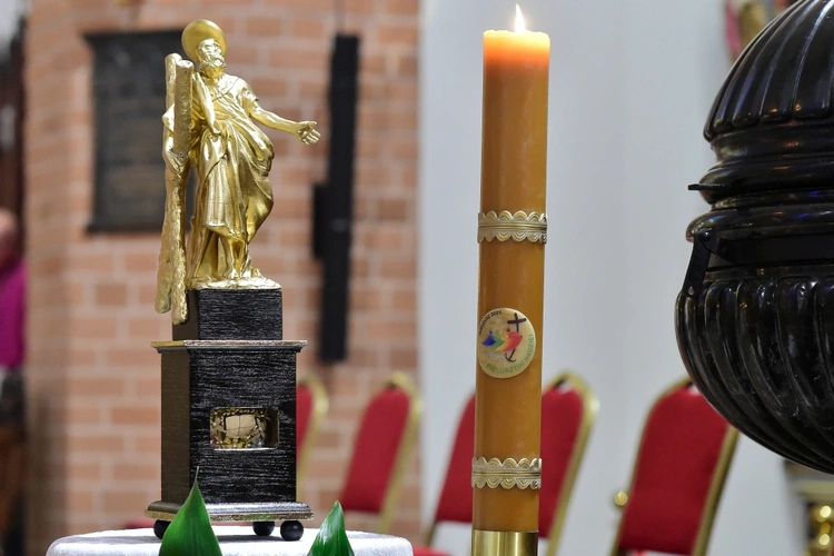 Uczy nas miłości do Chrystusa