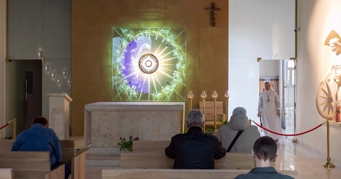 Spowiedź na dworcu kolejowym we Wrocławiu - Stacja Miłosierdzie!