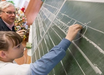 Rząd zajmie się kwestią małych szkół